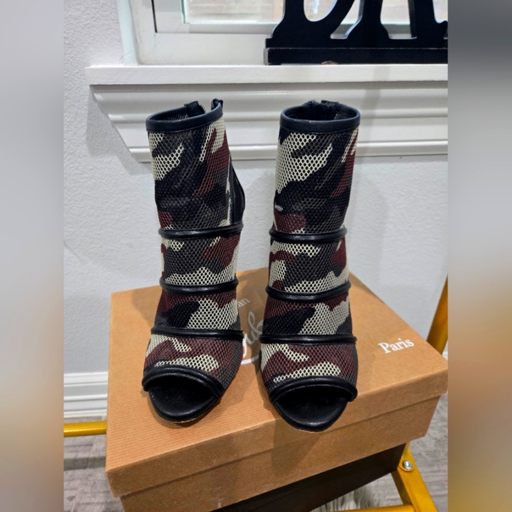 Shoes
